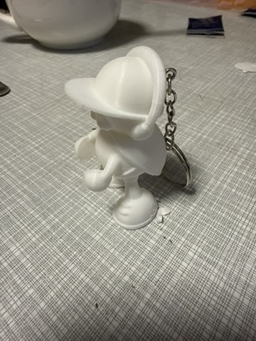 Bel 3D tisk prototip magnetne dizajnerske figurice s sidrom za ključe