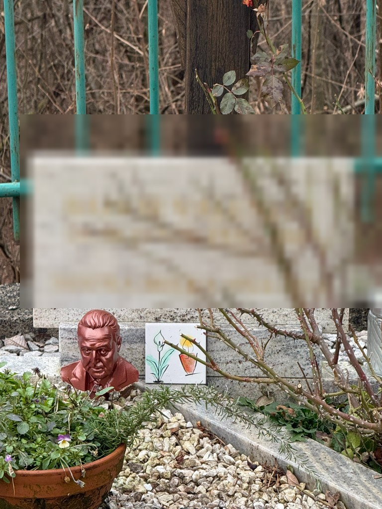 Nagrobni kipec po meri - bronasti portret na družinskem grobu, izdelano po fotografiji v delavnici 3DShop.si